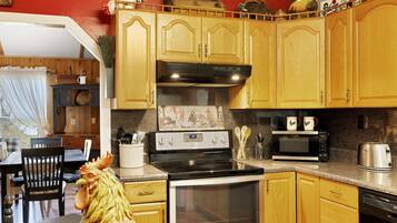 冰箱、微波炉、烤箱、洗碗机