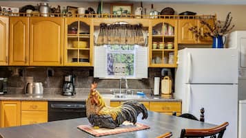 Fridge, microwave, oven, dishwasher