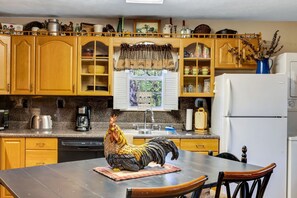 Fridge, microwave, oven, dishwasher