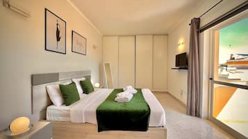 2 slaapkamers, een strijkplank/strijkijzer, gratis wifi