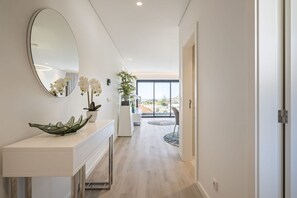 Interior - Contemporary Residence B by Madeira Sun Travel (Funchal)