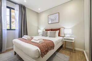 1 bedroom, iron/ironing board, travel cot, free WiFi - Casa da Oliveira II by Madeira Sun Travel (Caniço)