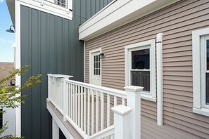 Exterior detail - Old Port Walk & Casco Bay View w/ 4 Bdrms, 2 Baths, Ping Pong, Arcade (Portland)