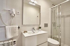 Towels - BeBarceloner Pelayo Apartments - 2 bedrooms, 2 bathrooms (Barcelona)