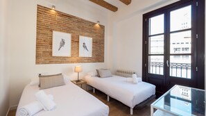 3 Schlafzimmer, Bügeleisen/Bügelbrett, WLAN, Bettwäsche