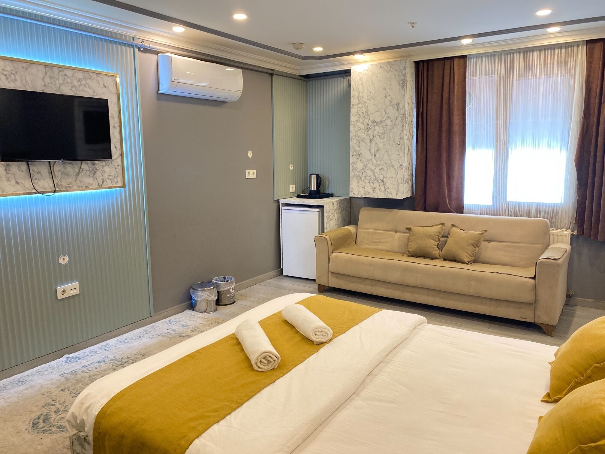 標準客房 | 高級寢具、記憶棉床墊、房內夾萬、手提電腦工作空間