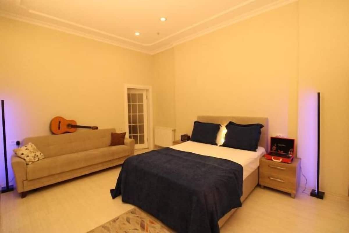 Premium bedding, memory foam beds, in-room safe, laptop workspace