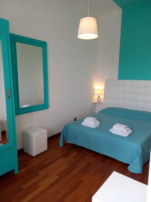 2 間睡房、書桌、熨斗/熨衫板、Wi-Fi