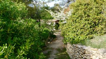 Enceinte de lâhĂ©bergement
