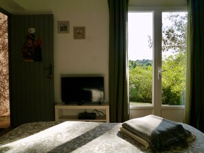 1 bedroom, iron/ironing board, free WiFi, bed sheets - Sous L'olivier Avec Piscine Privative (Buisson)