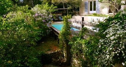 Sous l'Olivier avec piscine privative