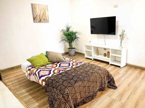 2 bedrooms, WiFi, bed sheets