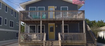 Oceanside Barnegat Light Beach House 3Br/1Ba. Walk to Beach. Downstairs