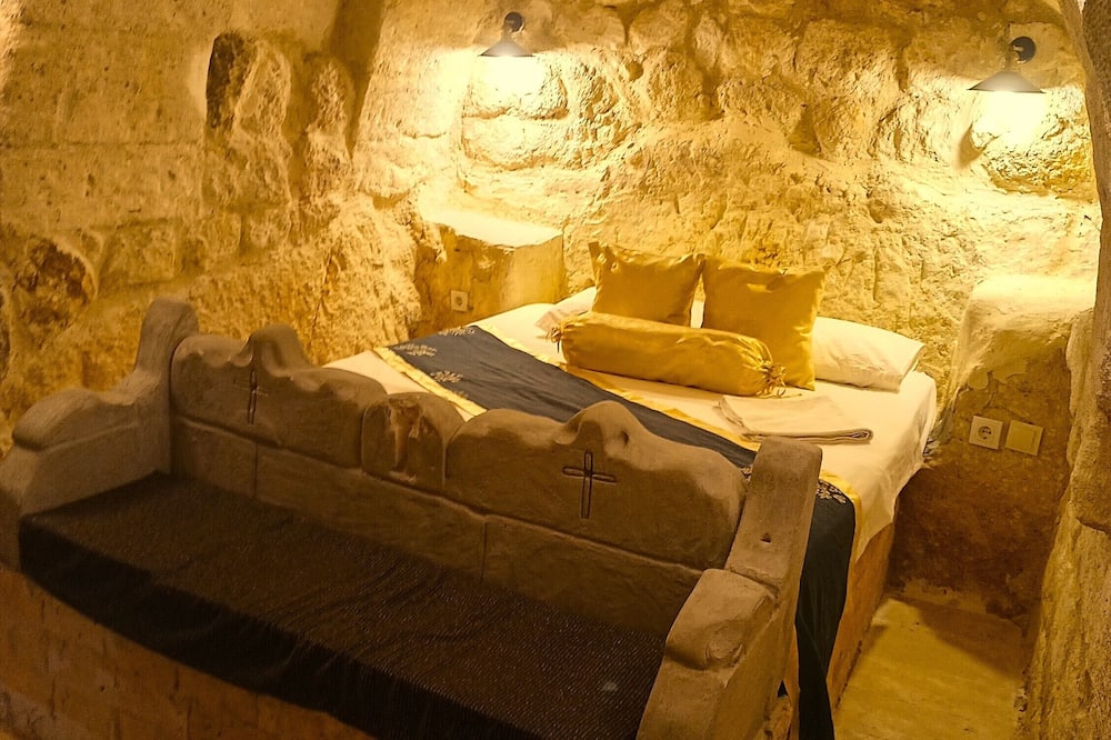 Stone Age Mansion