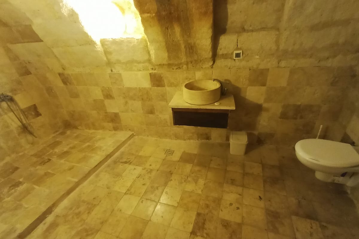 精緻雙人房 | 浴室 | 淋浴設備、水力按摩花灑、名牌梳洗用品、風筒