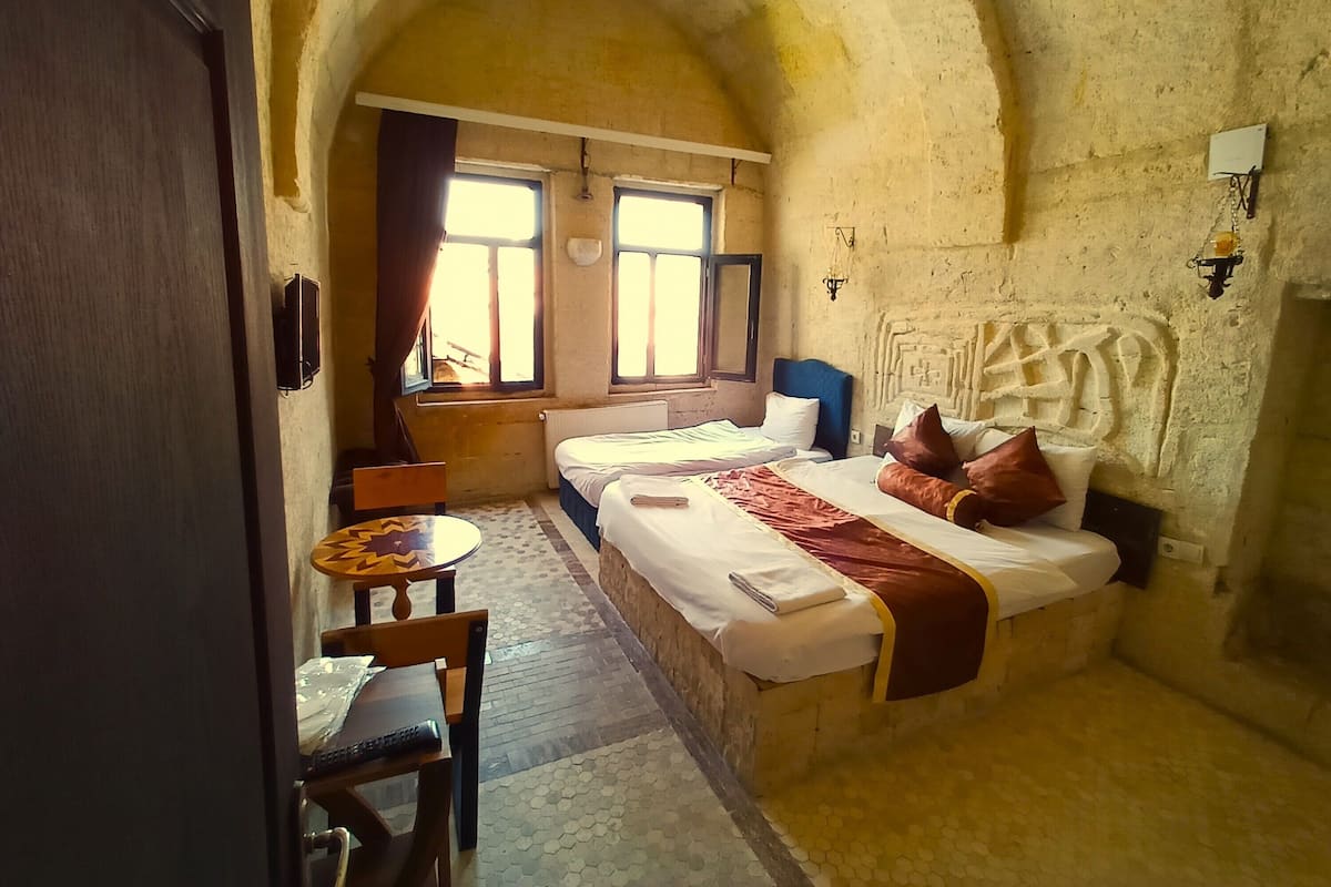 頂級三人房 | 高級寢具、獨特設計、獨特裝修、遮光窗簾/窗簾