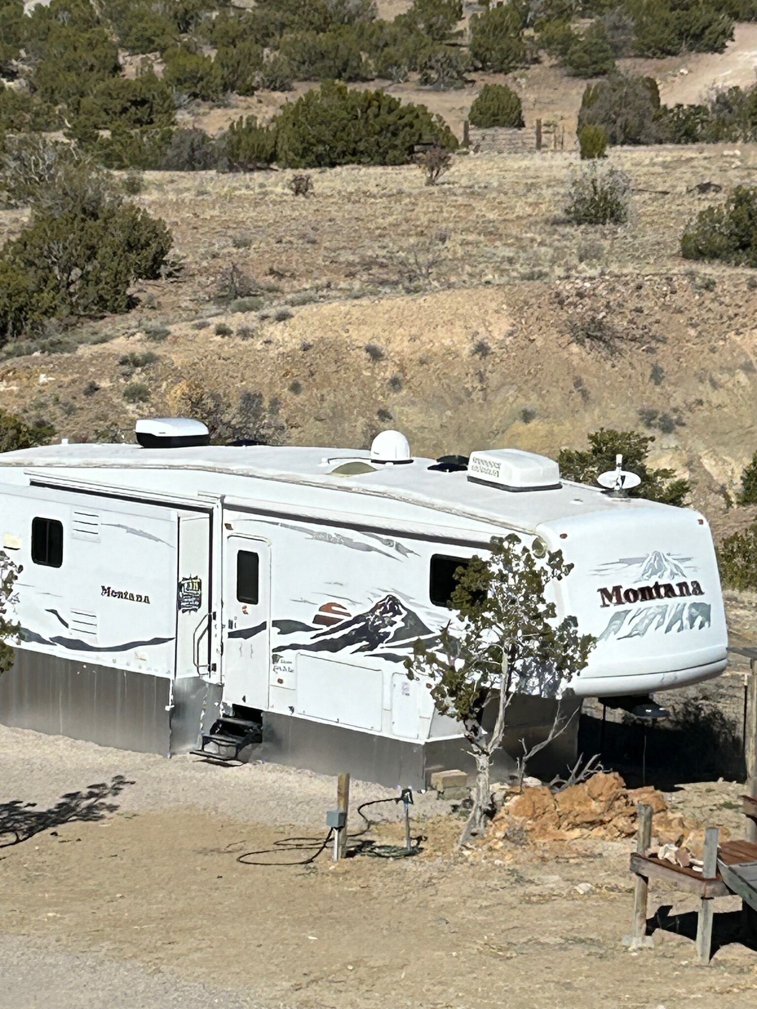 32-FT 5th Wheel Camper/Placitas with great location, views, and privacy.