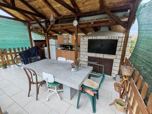 Outdoor dining - Two Bedroom Apartment (Portoroz)