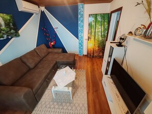 TV - Two Bedroom Apartment (Portoroz)