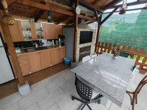 Outdoor dining - Two Bedroom Apartment (Portoroz)