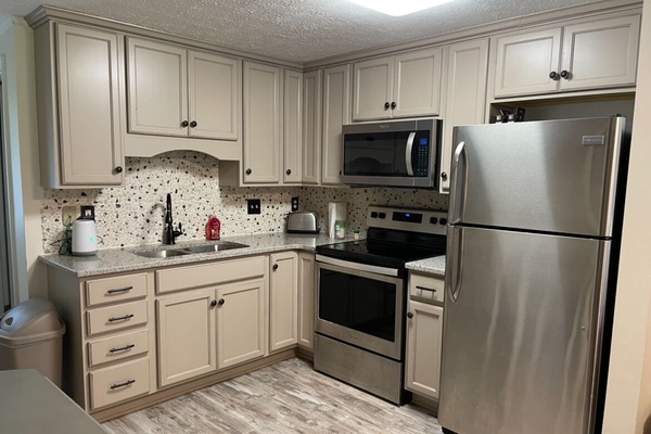 Microwave, oven, stovetop, coffee/tea maker