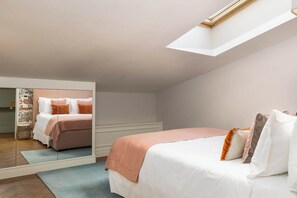 2 bedrooms, iron/ironing board, travel cot, free WiFi