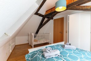 1 bedroom, desk, iron/ironing board, free WiFi