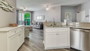Unclassified image, 4 of 49, button - Bayfront Bliss: Top-Floor Condo with Stunning Views (Gulf Shores)