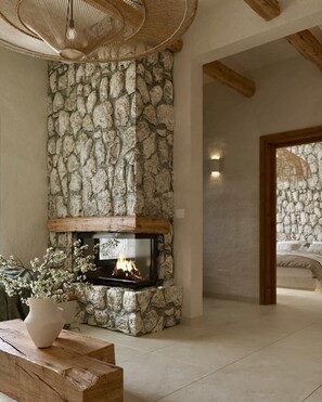 Interior - Elaia Luxury House (Archangelos)