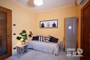 Interior - BARBARA TRA GLI ULIVI - An oasis of peace for a holiday dedicated to good living (Diano Arentino)