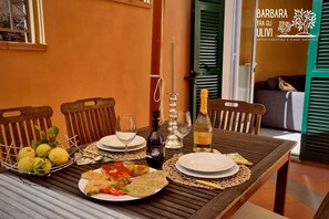 Dining - BARBARA TRA GLI ULIVI - An oasis of peace for a holiday dedicated to good living (Diano Arentino)