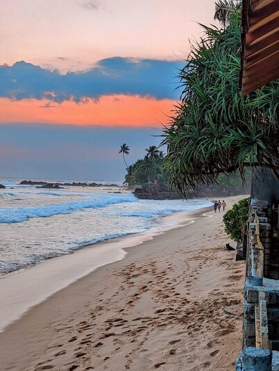 Top-rated beachfront Villa in Talpe, Sri Lanka