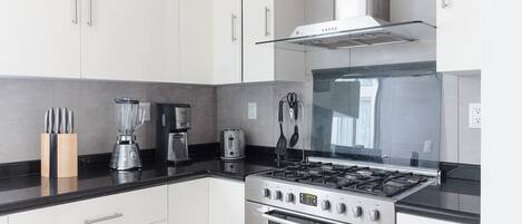 Mikrobølgeovn, ovn, kogeplade