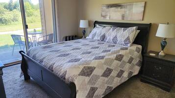 1 Schlafzimmer, BĂŒgeleisen/BĂŒgelbrett, kostenloses WLAN, BettwĂ€sche