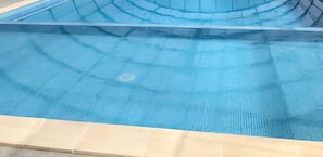 Alberca techada y alberca climatizada