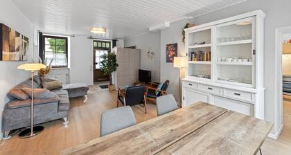 Superbe appartement de 2 chambres Ă .