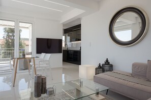 Smart TV - Athenian Riviera Penthouse Apartment (Vari)