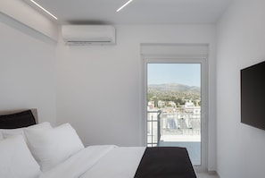 1 bedroom, in-room safe, desk, iron/ironing board - Athenian Riviera Penthouse Apartment (Vari)