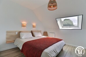 2 dormitoris, planxa i posts de planxar, wifi gratuïta i roba de llit 