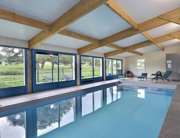 Indoor pool - Le Cocon des Korrigans (PAIMPONT)
