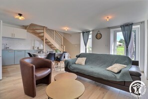 Fernseher, Tischfußball