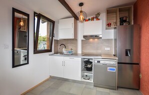 Kühlschrank, Ofen, Herdplatte, Geschirrspüler