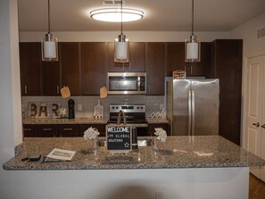 Private kitchen - Centralized location close to the Race Track. (Daytona Beach)