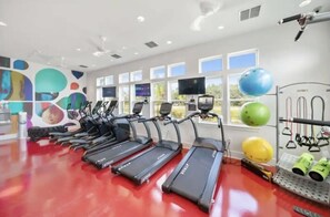 Fitness facility - Centralized location close to the Race Track. (Daytona Beach)