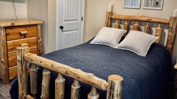 2 bedrooms, travel crib, WiFi, bed sheets