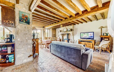 Stunning home in Lainsecq with WiFi
