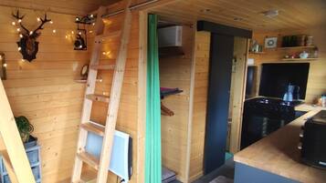 Fridge, microwave, toaster