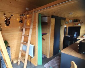 Fridge, microwave, toaster