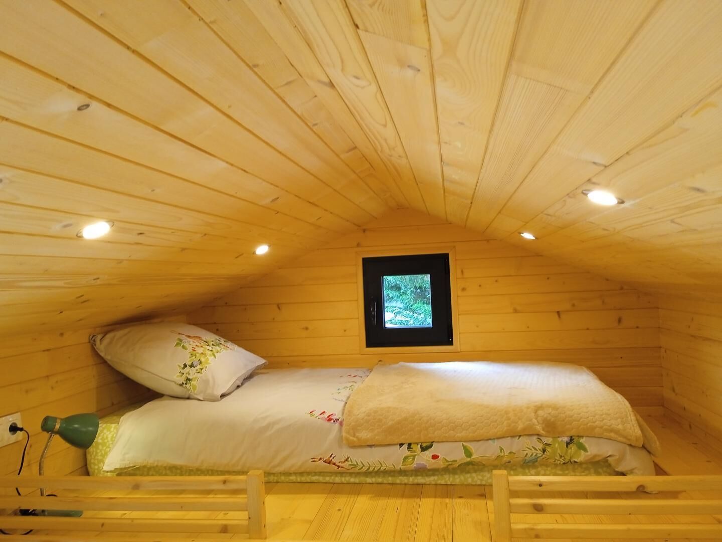 2 室のベッドルーム、ベッドシーツ