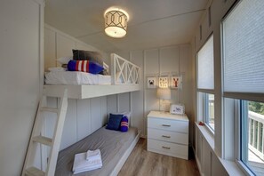 3 chambres, accès au Wi-Fi (inclus), literie fournie
